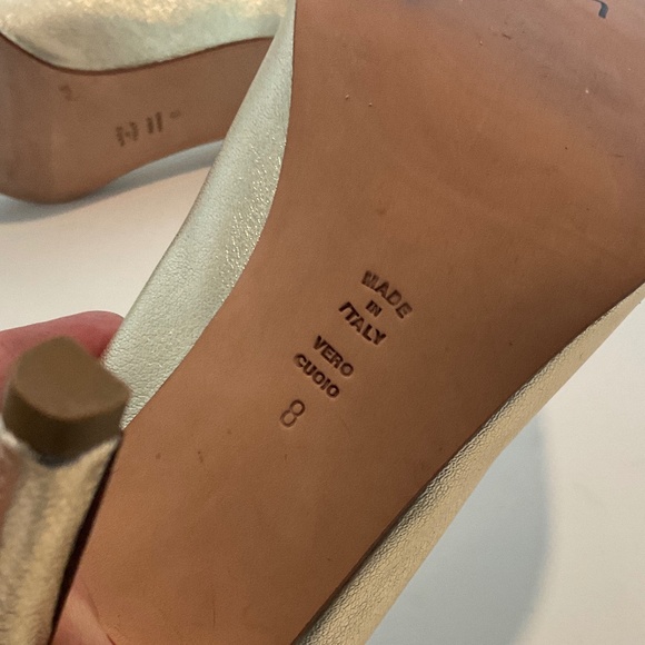 BUTTER Gold Leather Heels Size 8 EXCELLENT CONDITION - Picture 8 of 11